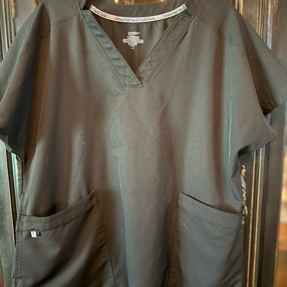 Climate Right Black Scrub top